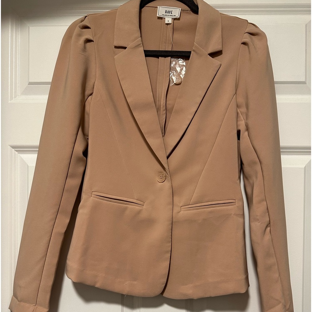 Beige neutral blazer NWT